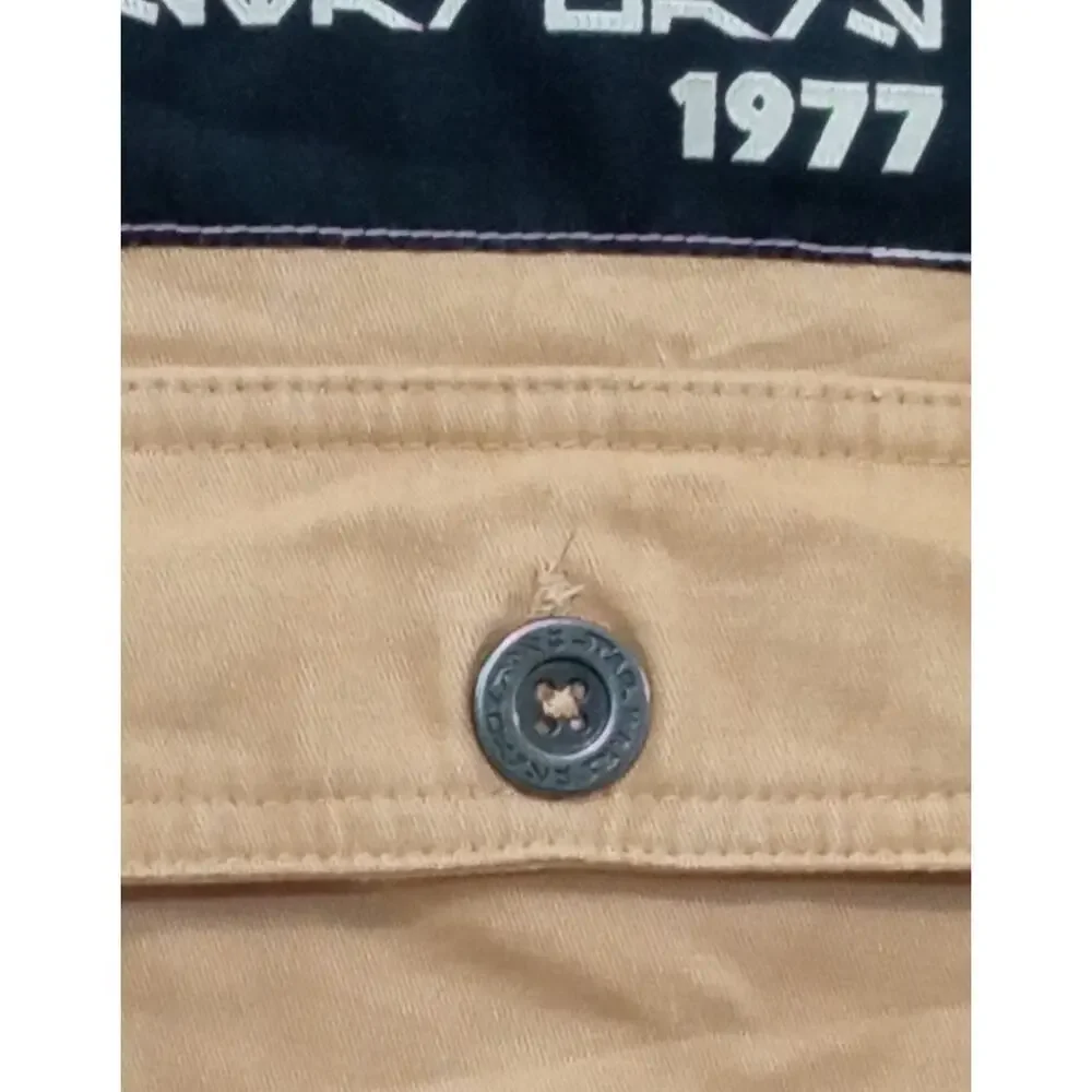 Disney Parks Star Wars Mens Brown 1977 Patch Rebal Button Up Long Sleeve Size XS - Picture 6 of 10